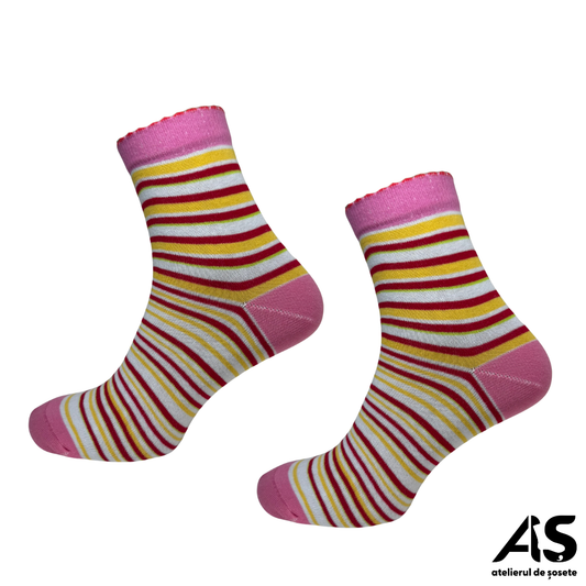 Cutie cu Șosete Damă – 15 Perechi cu Dungi | Bumbac Confortabil